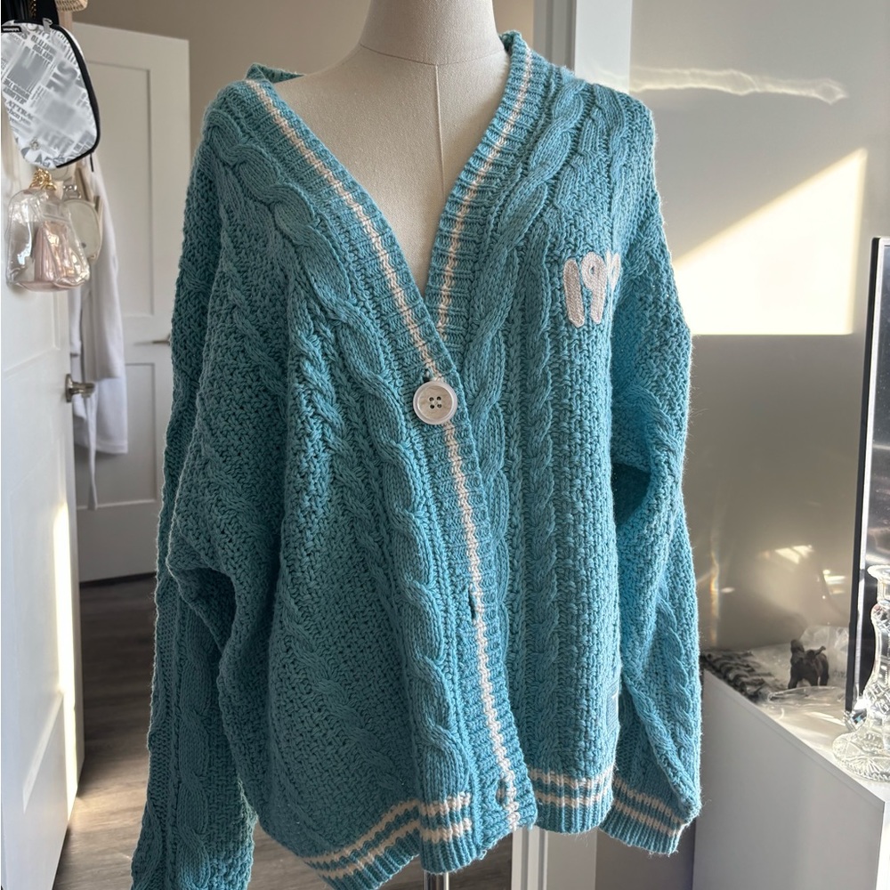 Taylor Swift 1989 Cardigan